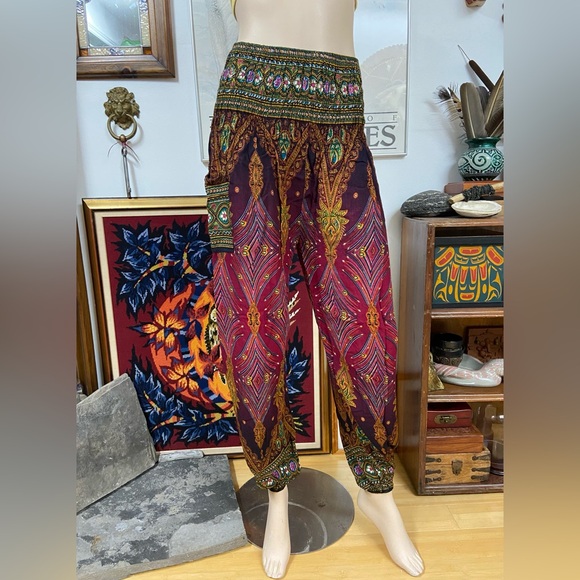 Tribal Pattern Fuchsia Genie Pants - Picture 11 of 11